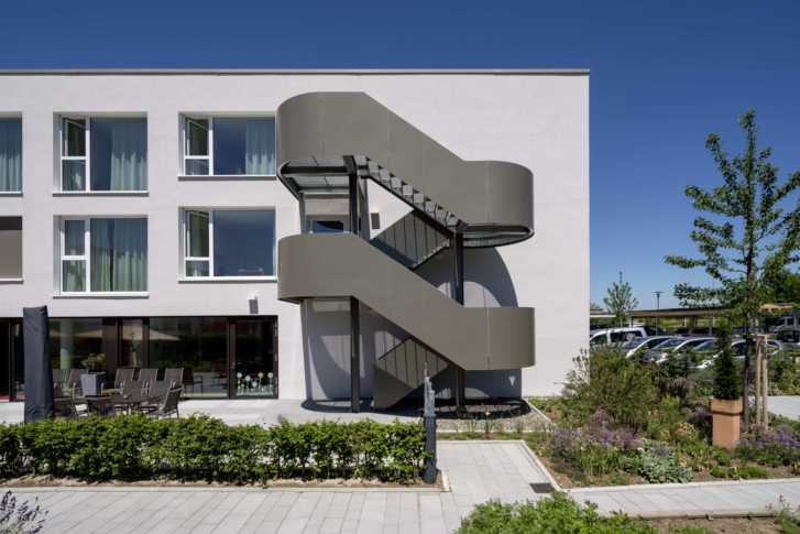 Moderner Neubau Pflegeheim Dettingen